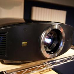 Sony VPL-VW80 Projector