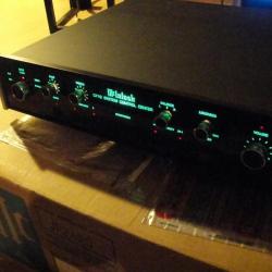 McIntosh C712 Preamplifier