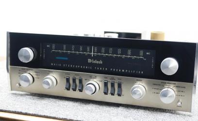 MCINTOSH MX110 TUBE PRE AMPLIFIER