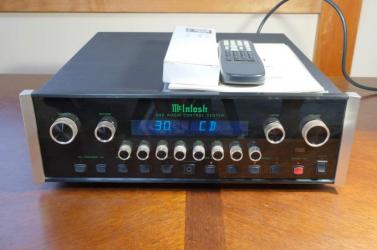 MCINTOSH C46  PRE AMPLIFIER