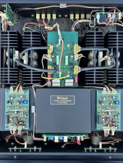 Mcintosh MC300 Power Amplifier