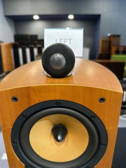 B&W 805 Nautinus Speaker