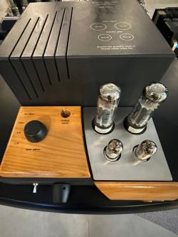 Unison Research Simply Two Integrated Tube Amplifier