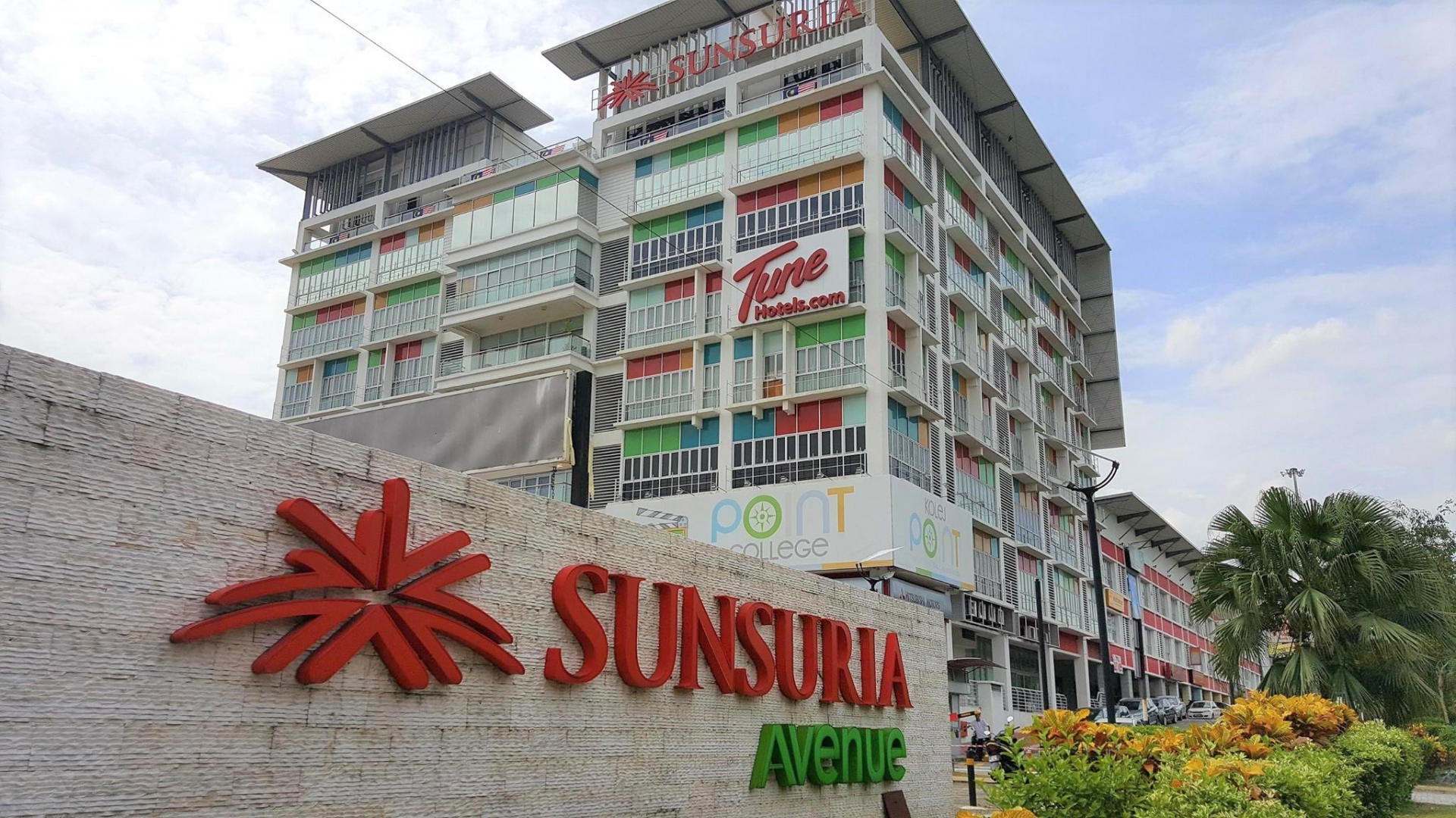 Sunsuira